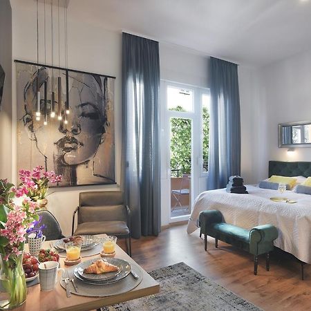 E&F Luxury Apartments プーラ エクステリア 写真